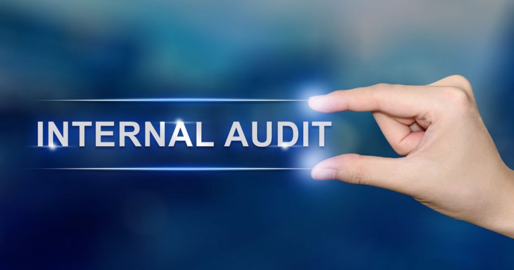 دبلومة شهادة المراقبة الداخلية وعلاقاتها بأنشطة المراجعة الداخلية والحوكمة